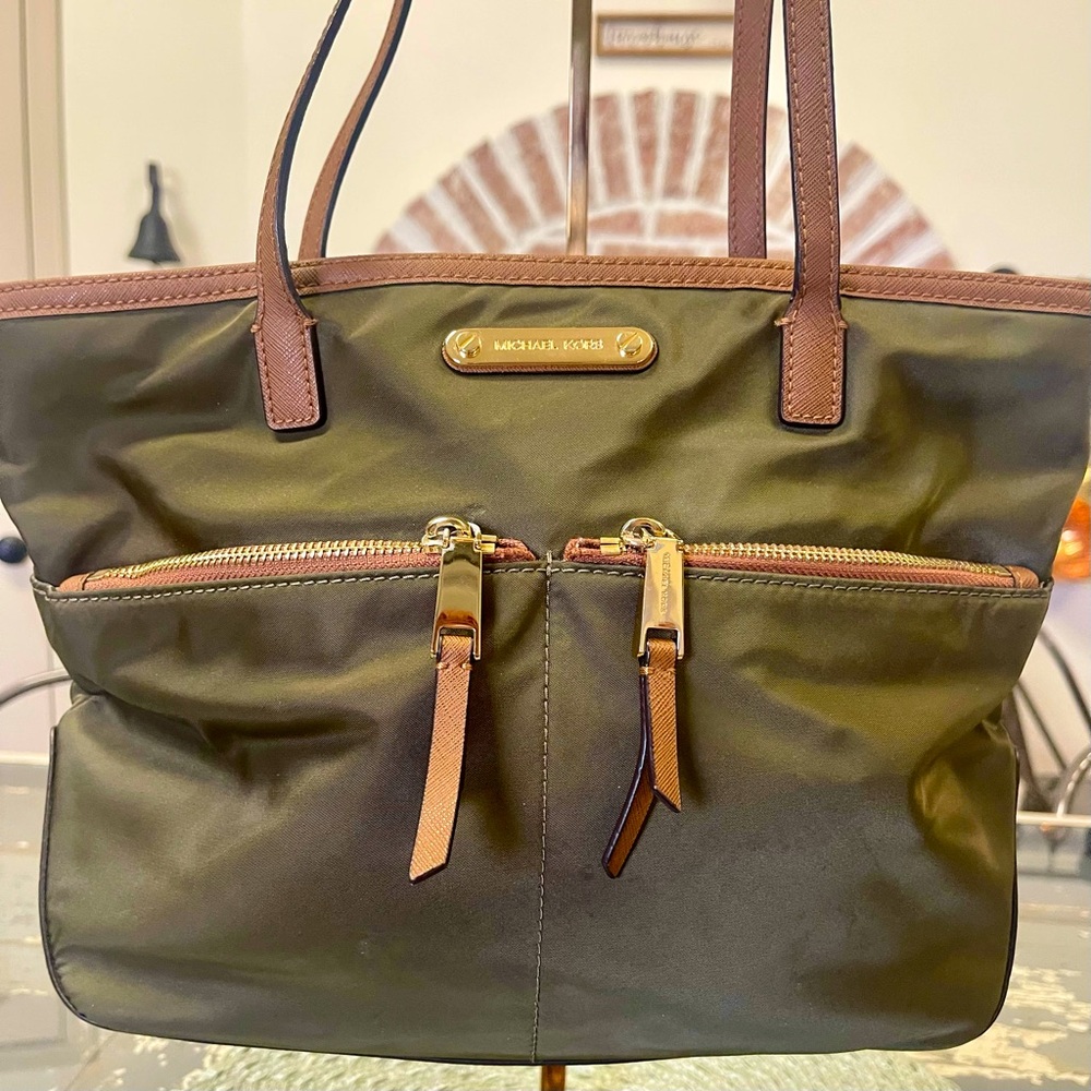 Michael Kors Olive Green Tote Bag/Satchel - Picture 2 of 7